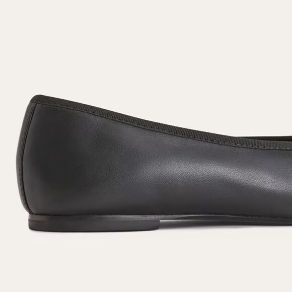 NEW EVERLANE The Day Ballet Flat in black leather - Picture 7 of 8